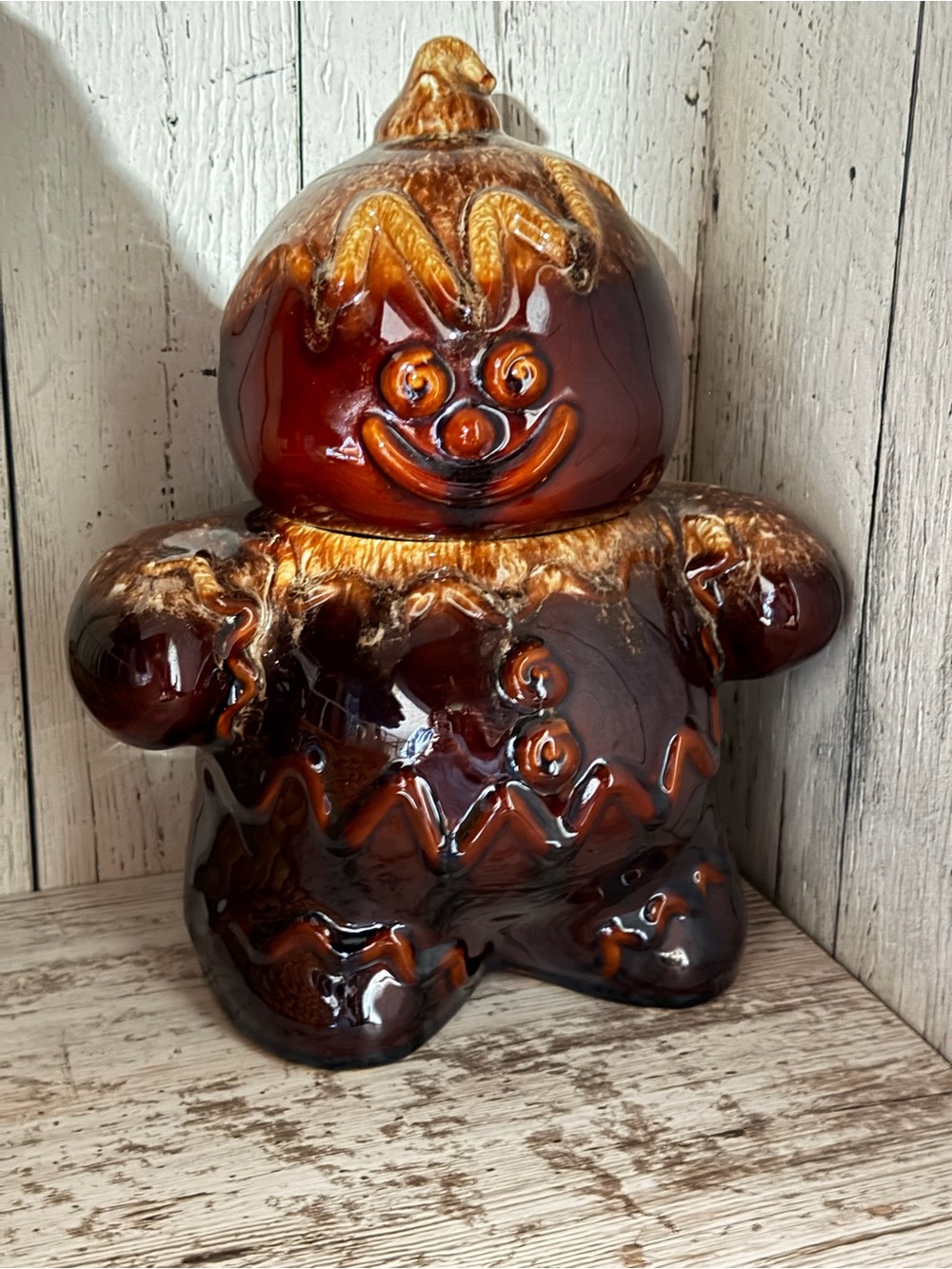 Brown Glazed Gingerbread Man Ceramic Decor - vintage Hull pottery